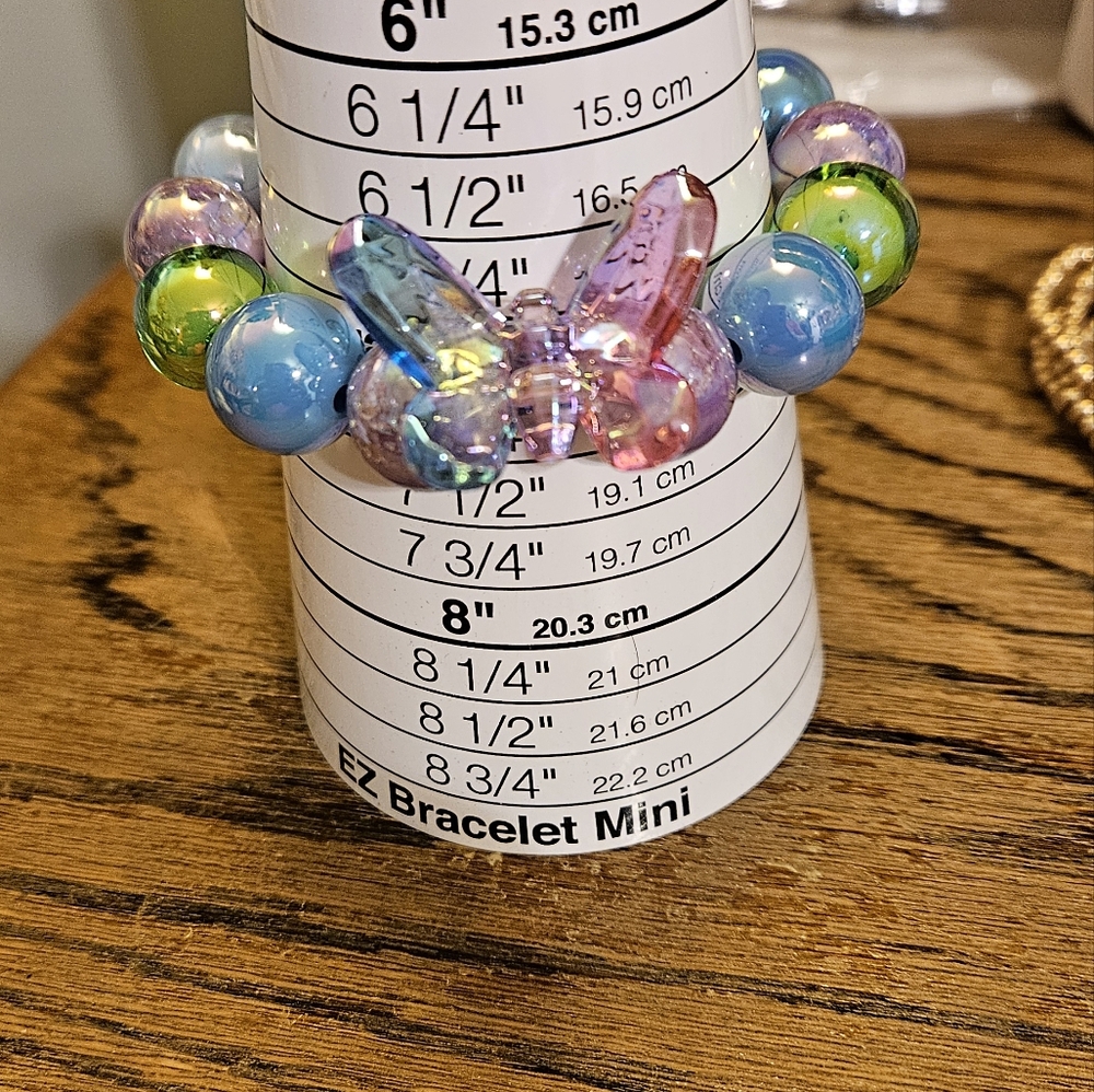 Handmade Colorful Beaded Butterfly pendant Bracelet. - Picture 8 of 8